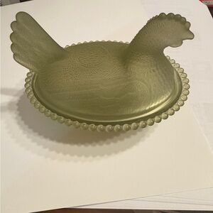 New 4.75 inch Glass Olive Green Frosted Satin Hen on a Nest Candy Dish. Perfect